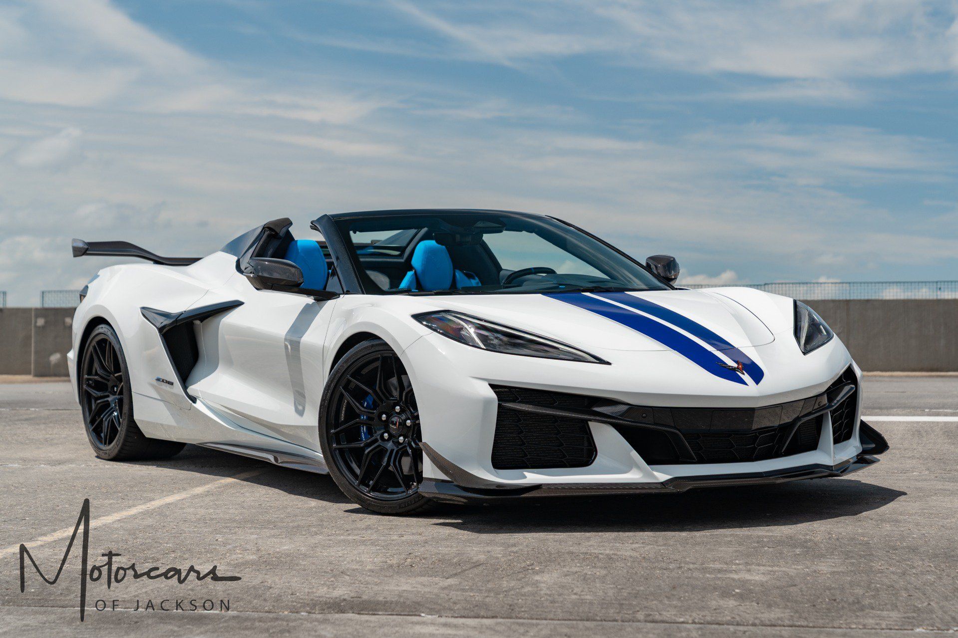 Used 2024 Chevrolet Corvette Z06 RWD image 2