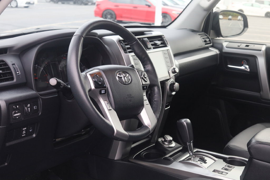 Used 2023 Toyota 4Runner SR5 Premium w/ Moonroof Package AWD/4WD image 6