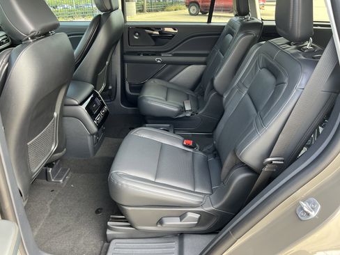 New 2025 Lincoln Aviator Reserve image 28