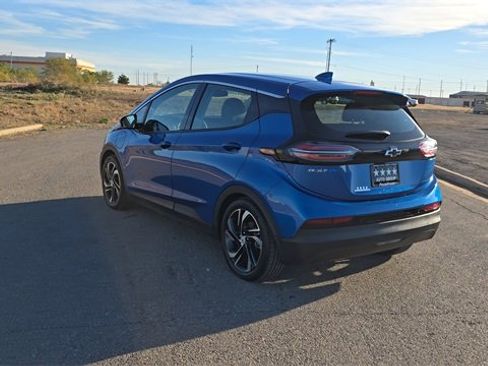 Used 2023 Chevrolet Bolt LT image 9