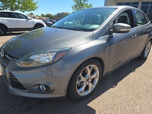 Used 2014 Ford Focus Titanium FWD image 2