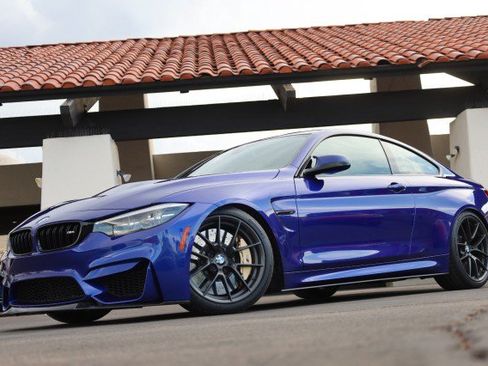 Used 2019 BMW M4 CS w/ Executive Package RWD image 3