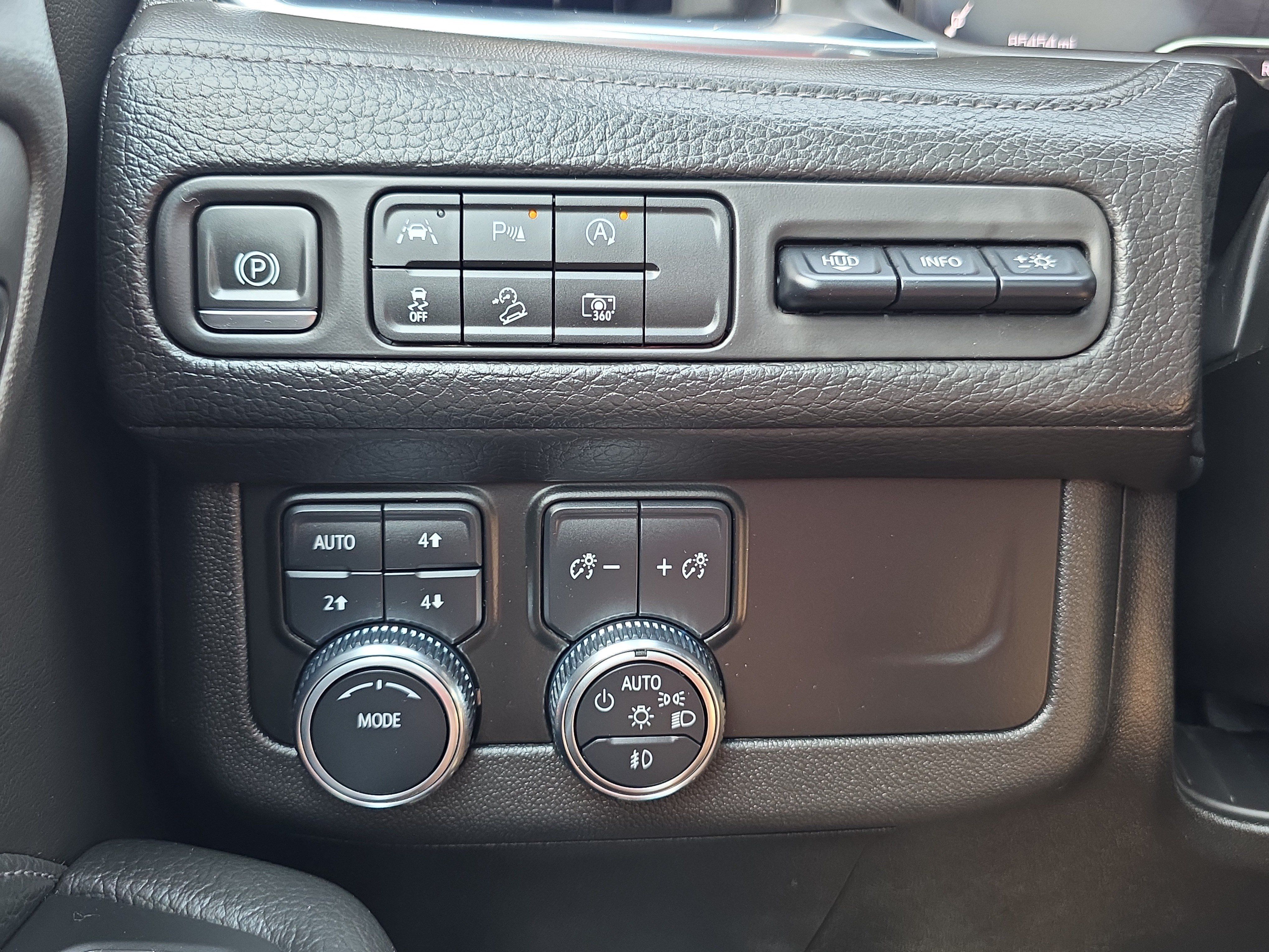 Used 2023 GMC Yukon Denali AWD/4WD image 28