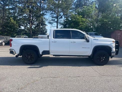 Used 2021 Chevrolet Silverado 3500 LTZ AWD/4WD image 4