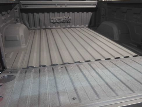 Used 2024 Chevrolet Silverado 1500 High Country AWD/4WD image 11