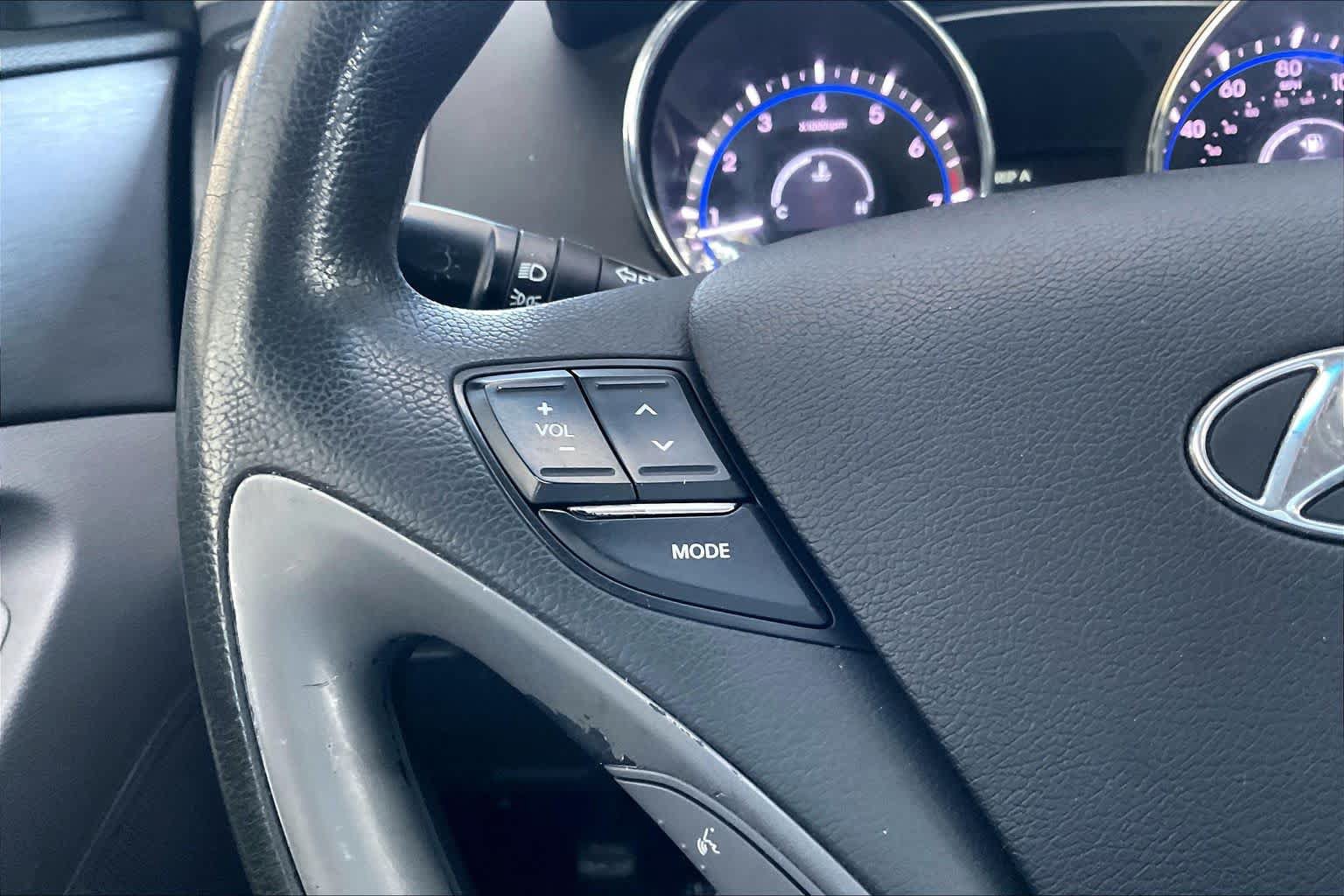 Used 2011 Hyundai Sonata GLS FWD image 23