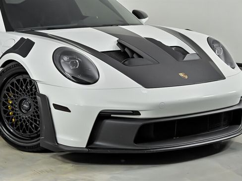 Used 2024 Porsche 911 GT3 RS RWD image 2