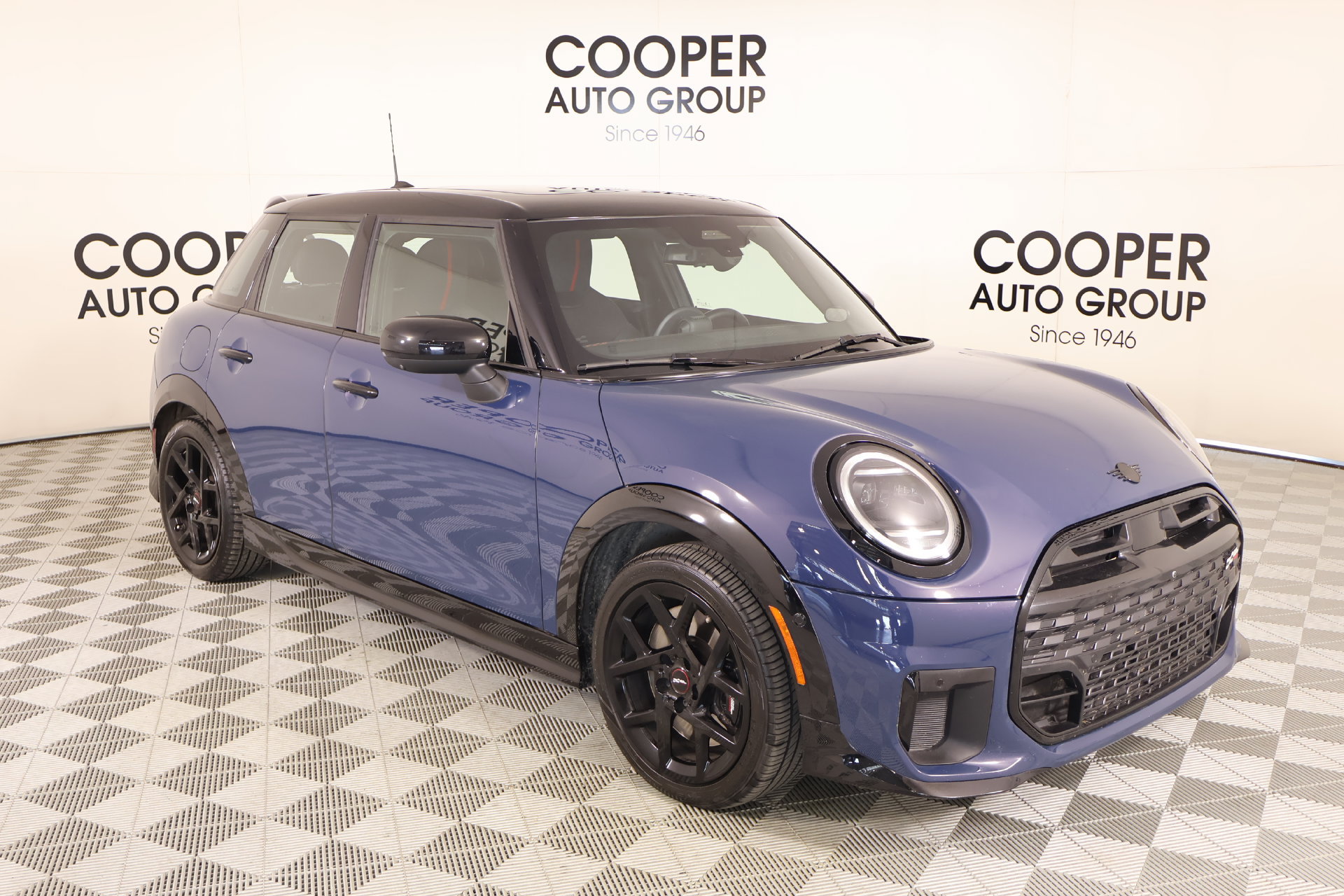 Certified 2025 MINI Cooper S FWD image 1