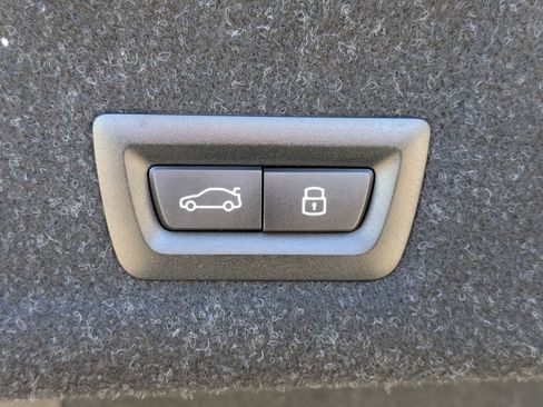 New 2026 BMW 330i xDrive Sedan w/ M Sport Package image 33