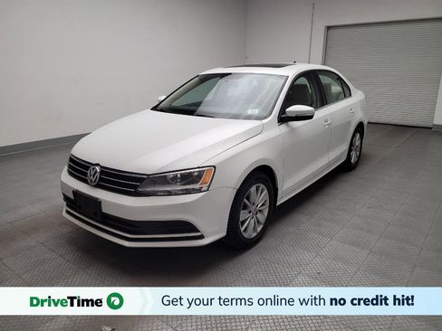 Used 2015 Volkswagen Jetta SE image 1