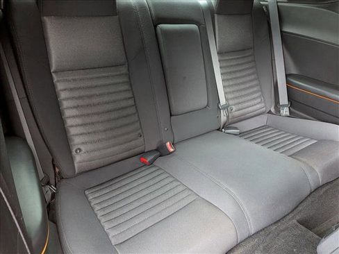 Used 2012 Dodge Challenger R/T image 18