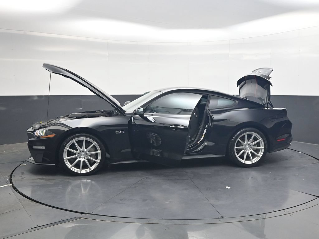 Used 2018 Ford Mustang GT RWD image 35