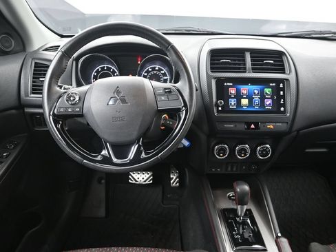 Used 2019 Mitsubishi Outlander Sport LE AWD/4WD image 29