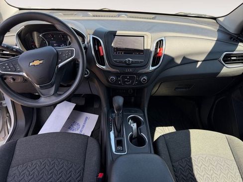 Used 2023 Chevrolet Equinox LT w/ LPO, Floor Liner Package AWD/4WD image 10