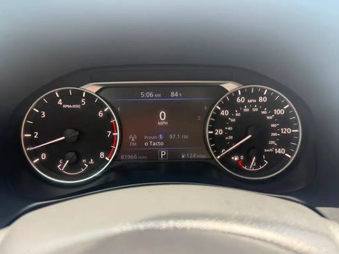 Used 2020 Nissan Altima 2.5 SR w/ Premium Package FWD image 12