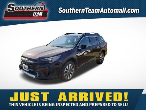 Used 2025 Subaru Outback Limited image 1