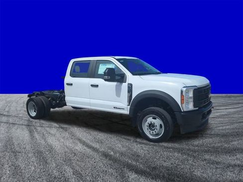 New 2025 Ford F450 XL image 2