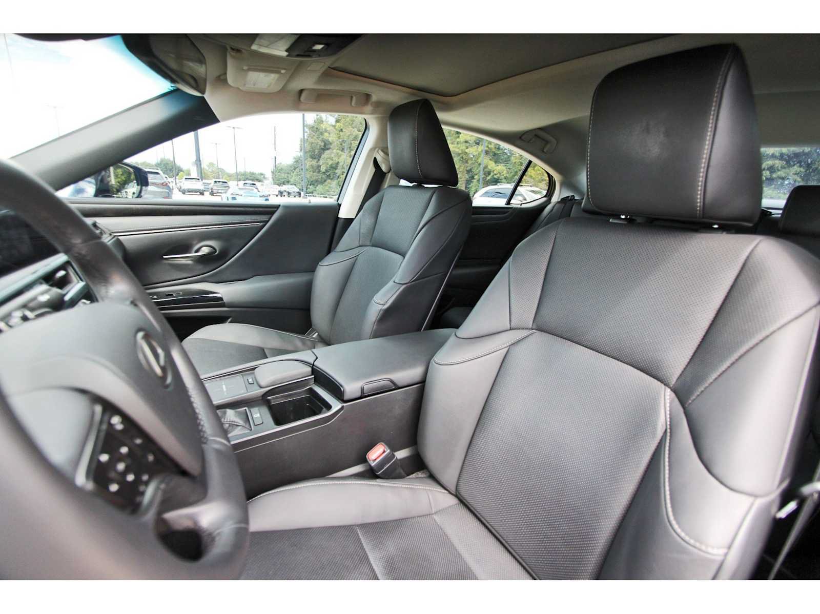 Used 2022 Lexus ES 350 w/ Premium Package FWD image 11