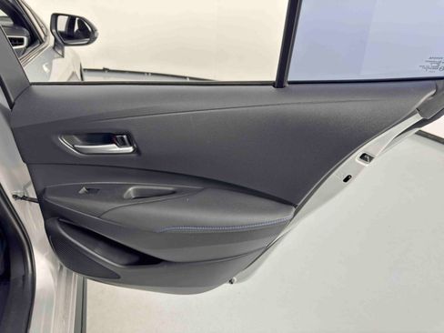Used 2022 Toyota Corolla SE image 36