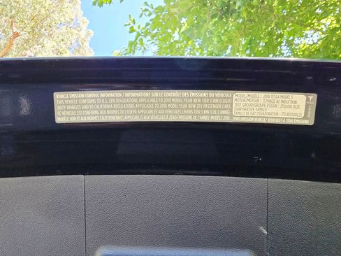 Used 2018 Tesla Model S 75D image 41