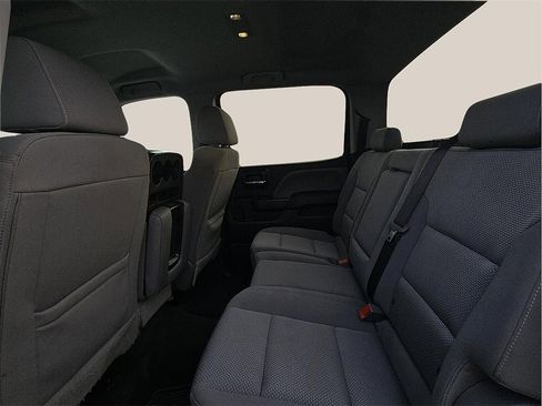 Used 2018 Chevrolet Silverado 1500 Custom w/ Custom Value Package image 8