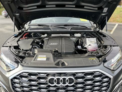 Certified 2025 Audi Q5 2.0T Premium Plus image 10