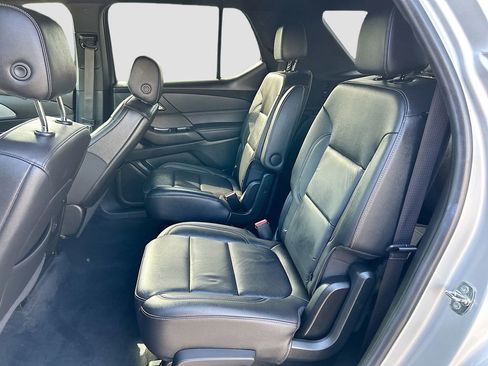 Used 2022 Chevrolet Traverse LT AWD/4WD image 23
