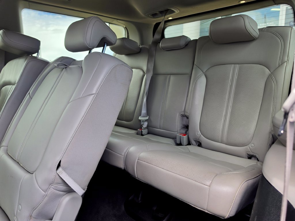 Used 2022 Jeep Wagoneer Series I AWD/4WD image 15