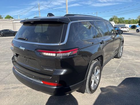 Certified 2022 Jeep Grand Cherokee L Limited w/ Luxury Tech Group II image 3