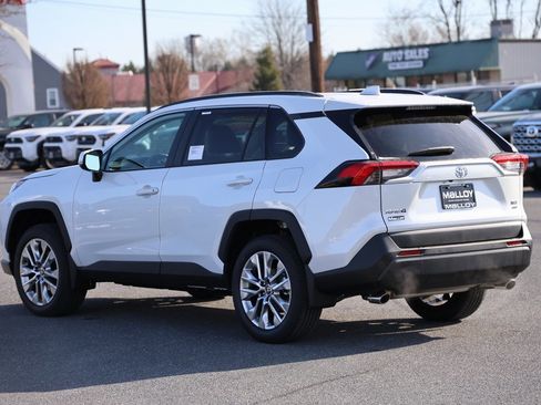 Certified 2025 Toyota RAV4 XLE Premium image 2