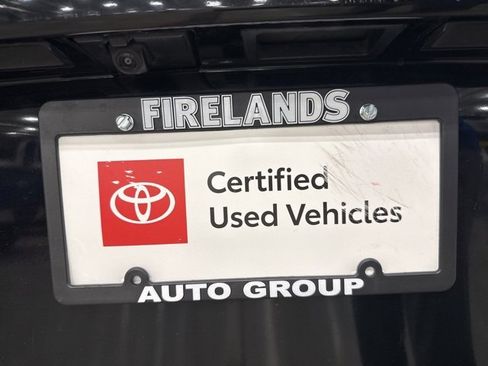 Used 2024 Toyota Sienna Limited image 13