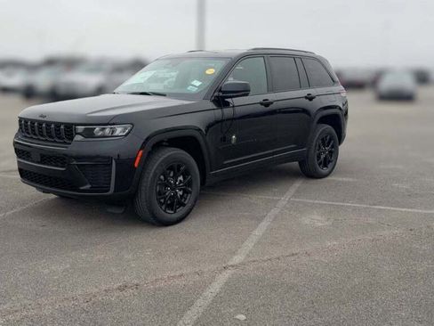 New 2026 Jeep Grand Cherokee Altitude image 1