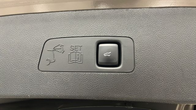 Used 2025 Lincoln Corsair Grand Touring AWD/4WD image 30