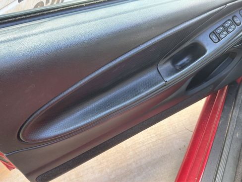 Used 1995 Ford Mustang GT RWD image 10