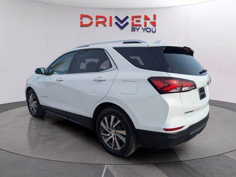 Used 2022 Chevrolet Equinox Premier image 3