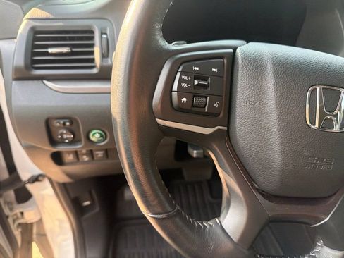 Used 2025 Honda Ridgeline RTL image 19