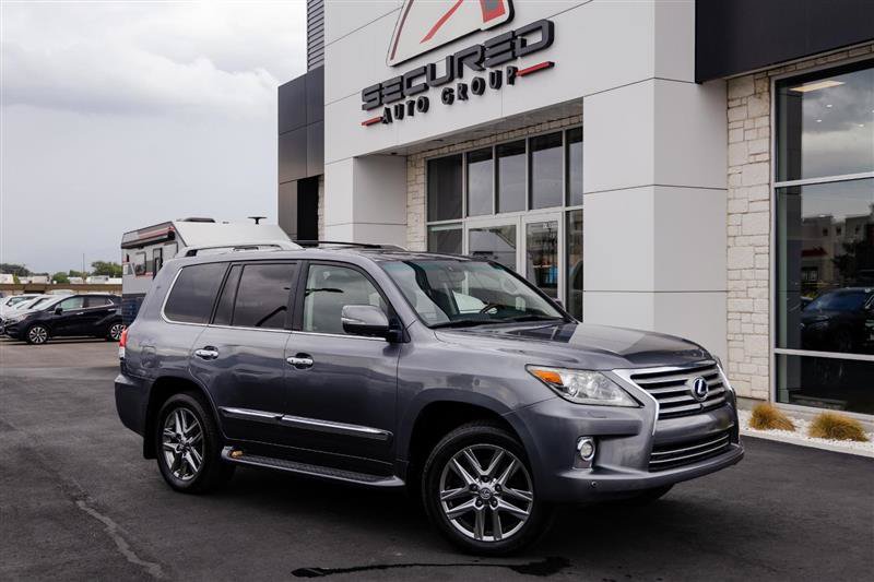 Used 2015 Lexus LX 570 4WD w/ Luxury Package image 1