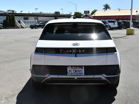 Used 2024 Hyundai Ioniq 5 SE RWD image 7