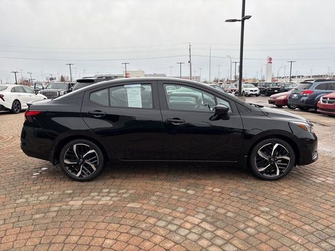 Used 2023 Nissan Versa SR w/ Trunk Package image 4