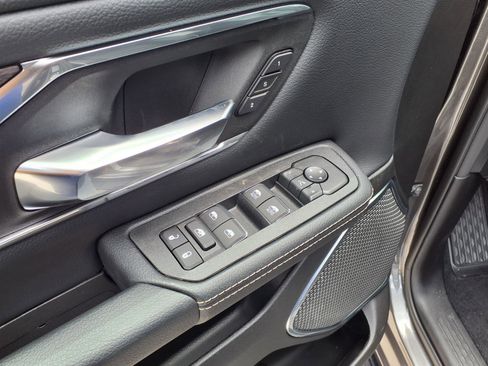 New 2026 RAM 1500 Laramie AWD/4WD image 11