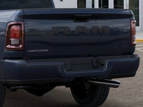 New 2026 RAM 2500 Big Horn AWD/4WD image 13
