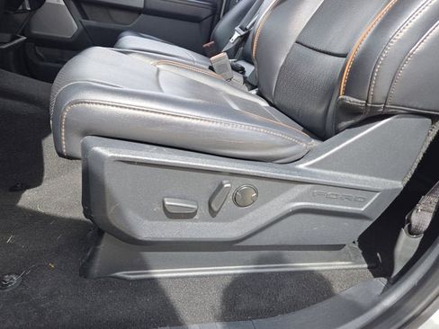 Used 2025 Ford F250 Lariat w/ Black Appearance Package AWD/4WD image 23