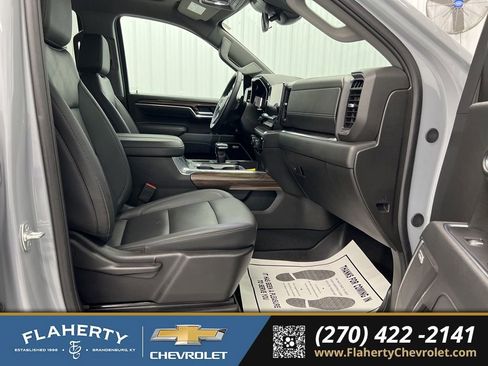 Used 2025 Chevrolet Silverado 1500 RST w/ Convenience Package II image 15