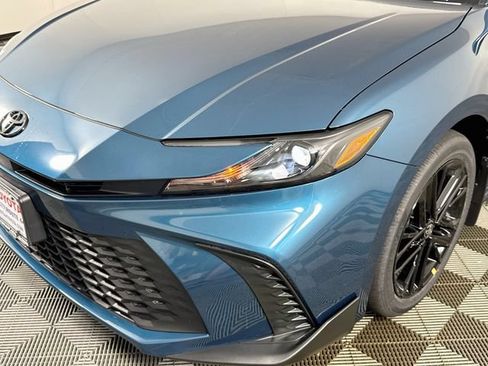 Certified 2025 Toyota Camry SE w/ Convenience Package AWD/4WD image 2