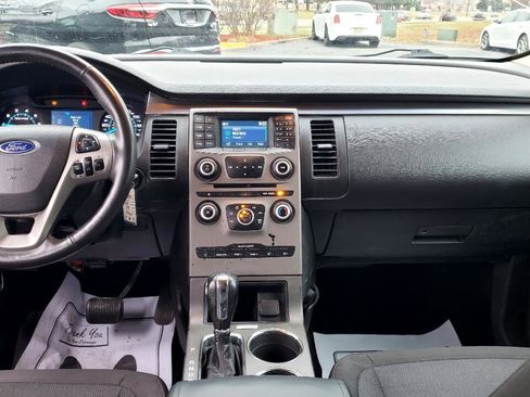 Used 2019 Ford Flex SE image 19