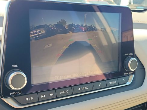 Certified 2023 Nissan Rogue SV image 31