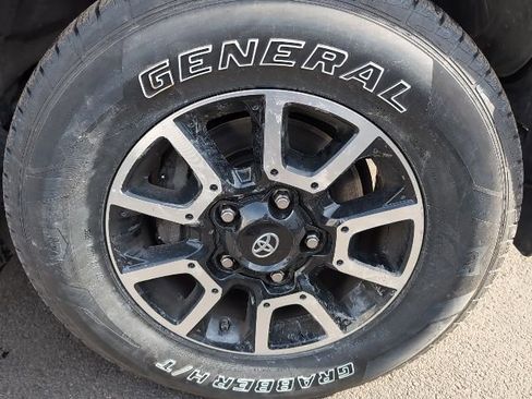 Used 2020 Toyota Tundra SR5 w/ TRD Off-Road Package image 8