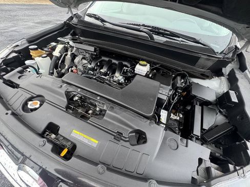 Used 2020 Nissan Pathfinder SV image 28