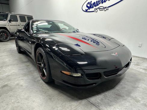 Used 2002 Chevrolet Corvette Z06 w/ Memory Pkg RWD image 6