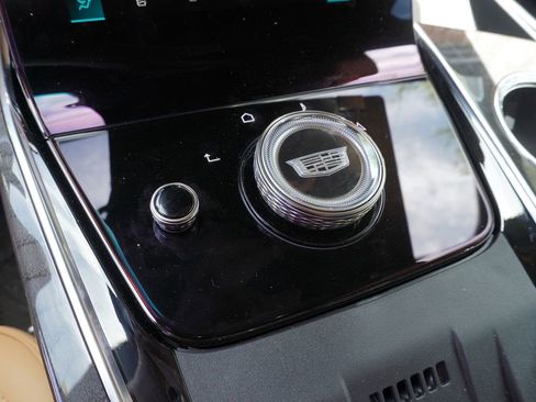 New 2025 Cadillac Escalade IQ Sport 2 image 17